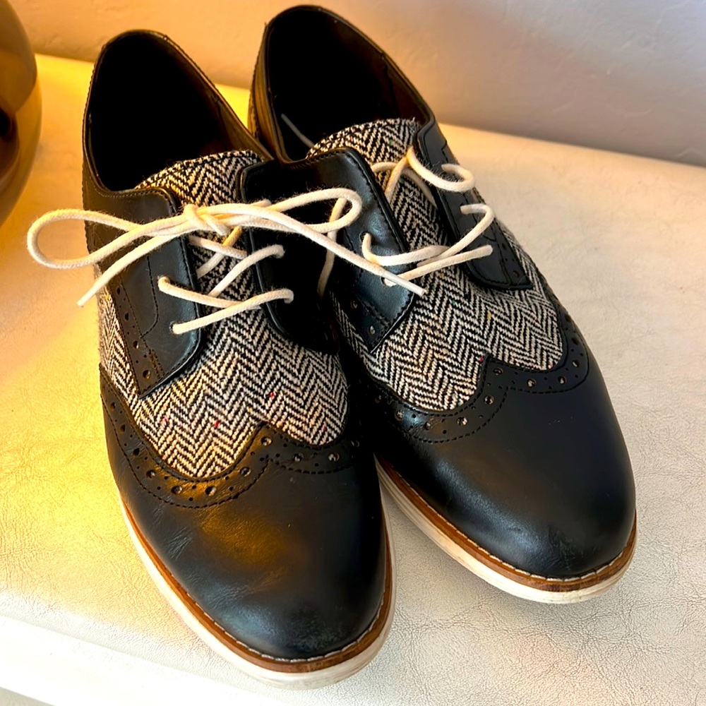Cole Hahn flats